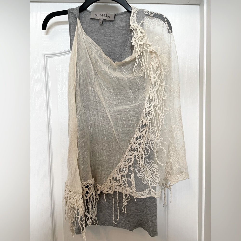 Remain Boutique grey tank top with attached linen crochet shawl size Large
